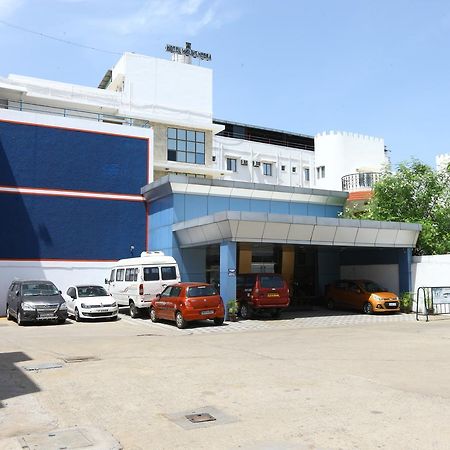 Hotel Mount Heera Chennai Esterno foto