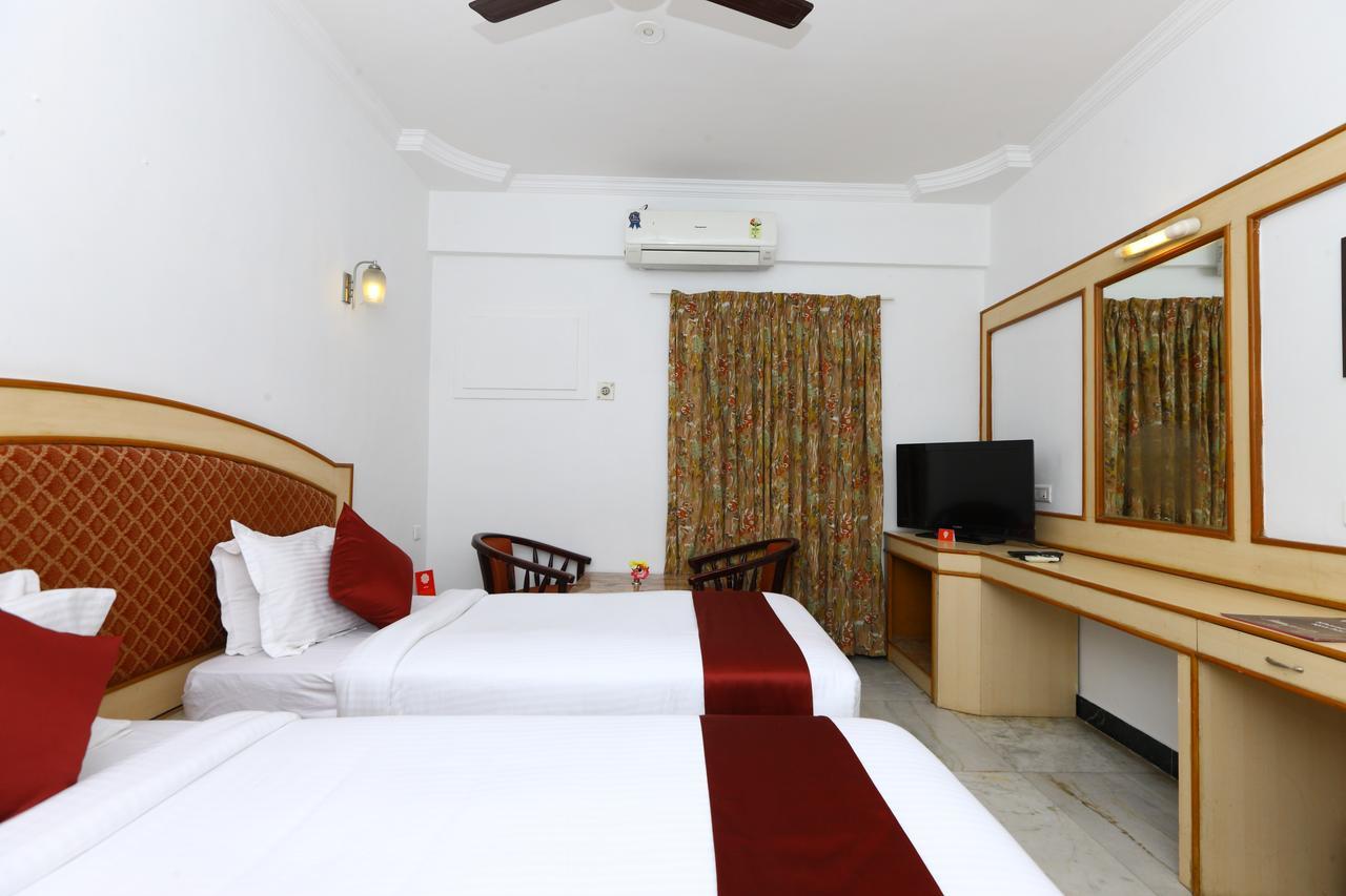Hotel Mount Heera Chennai Esterno foto
