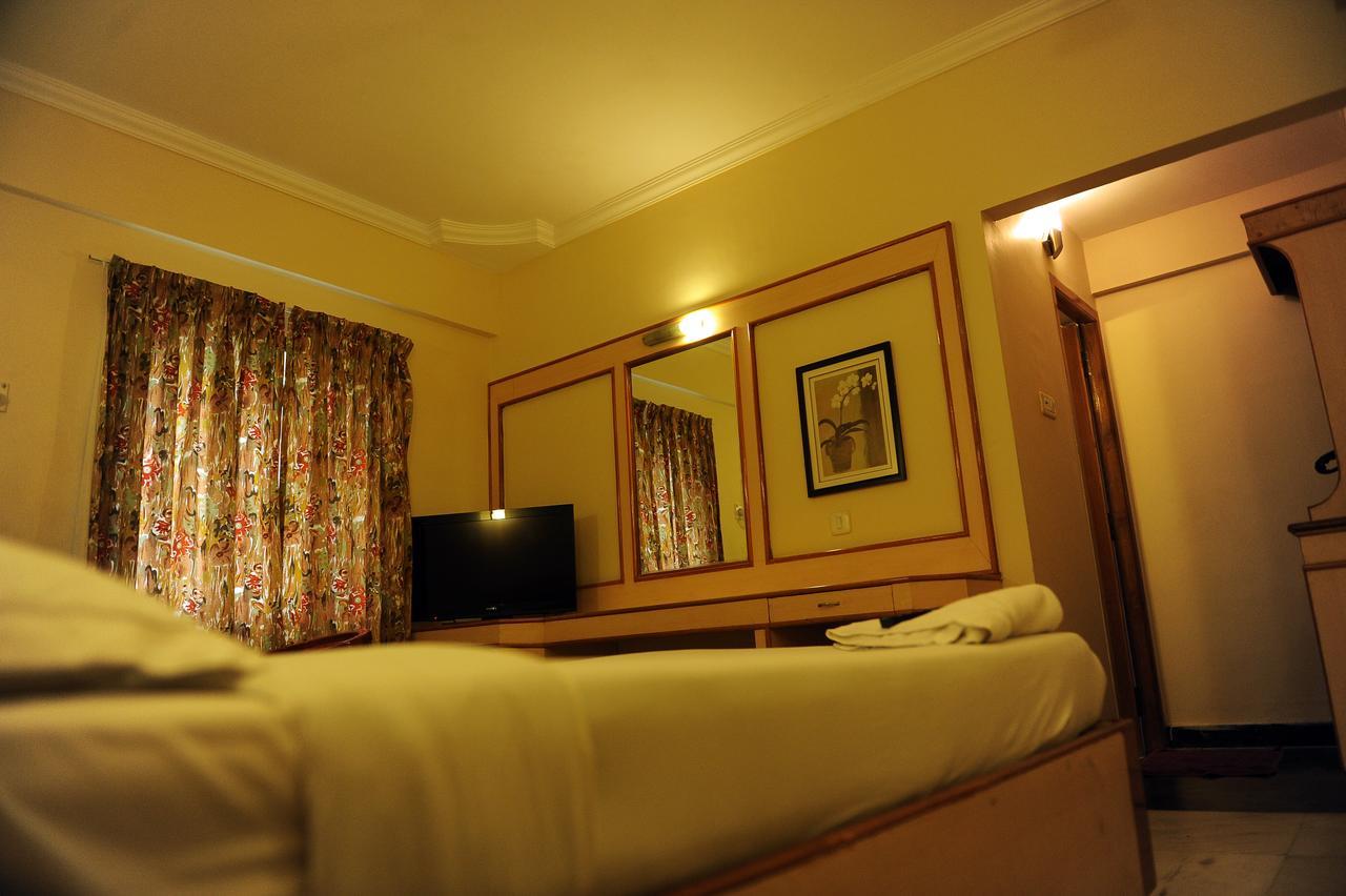 Hotel Mount Heera Chennai Esterno foto