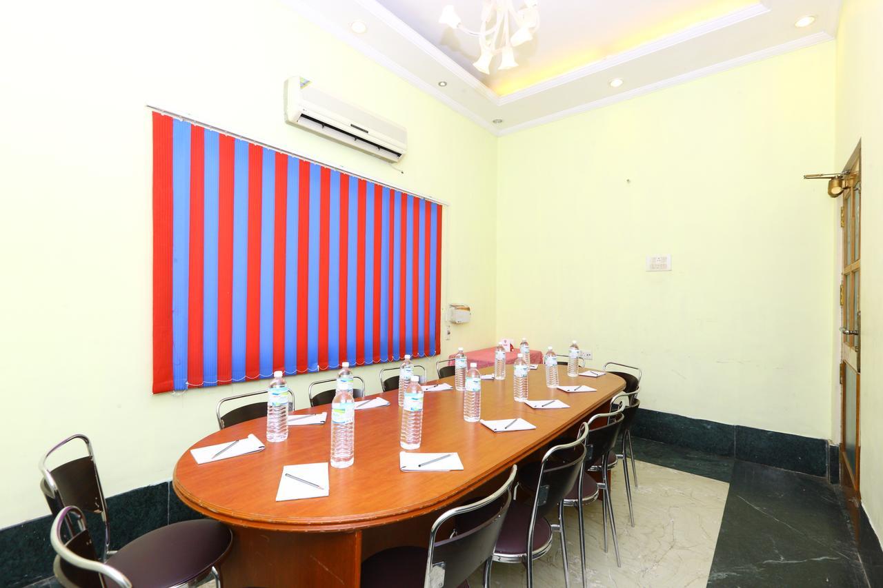 Hotel Mount Heera Chennai Esterno foto