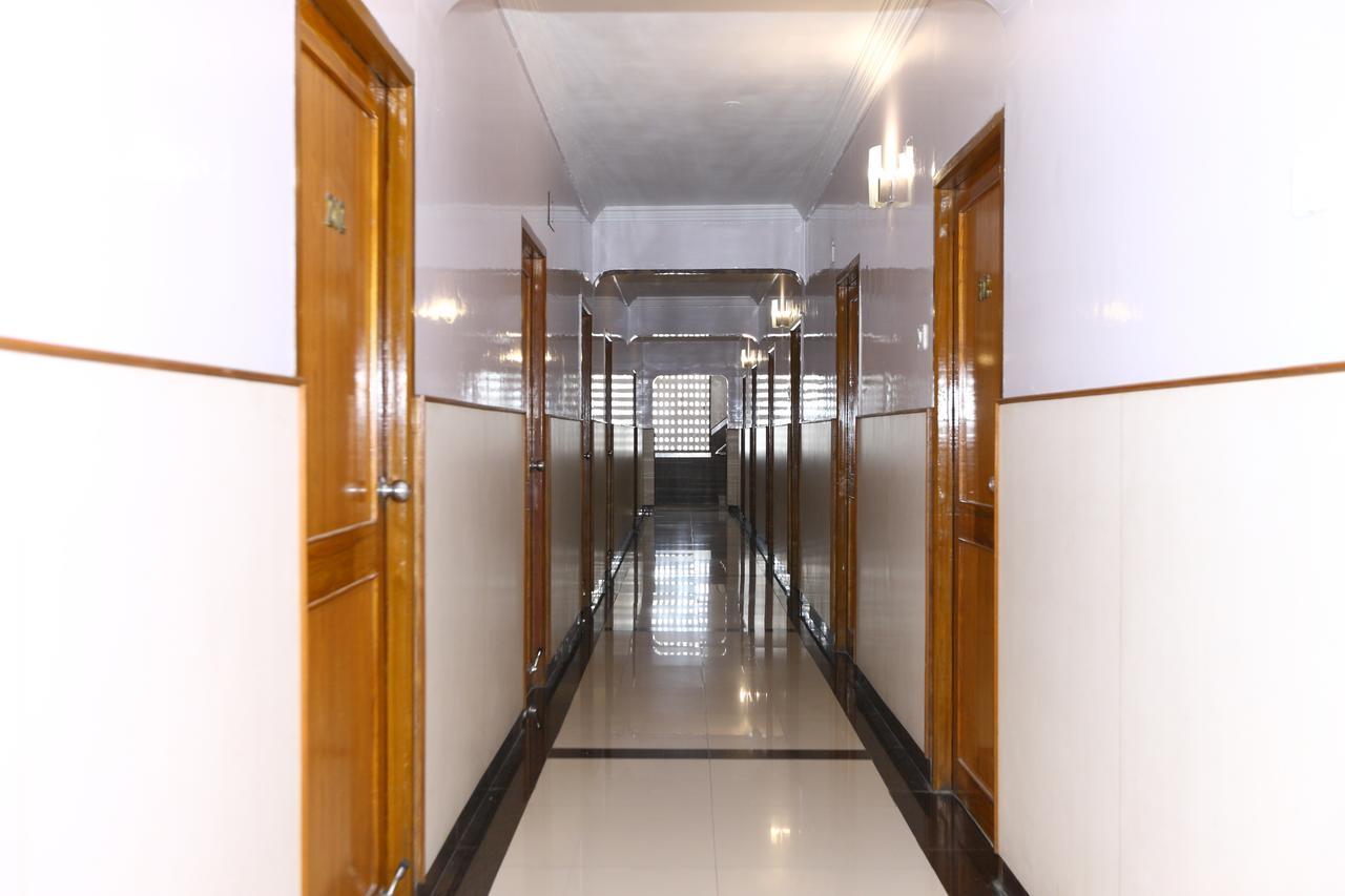 Hotel Mount Heera Chennai Esterno foto