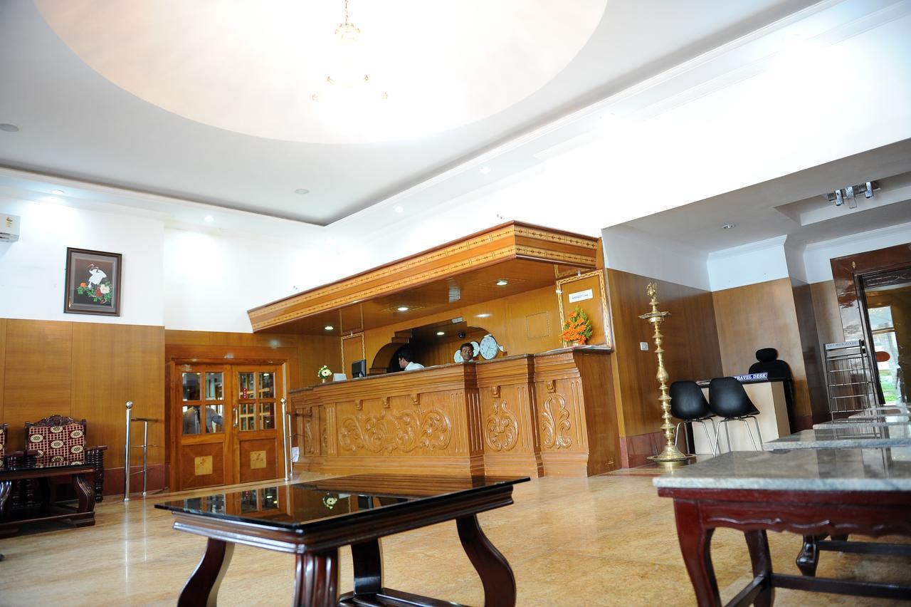 Hotel Mount Heera Chennai Esterno foto