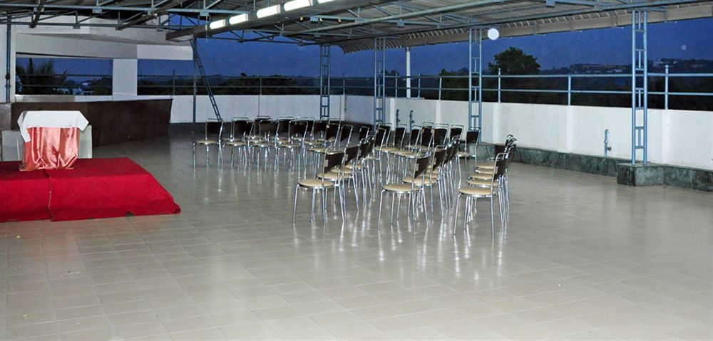 Hotel Mount Heera Chennai Esterno foto