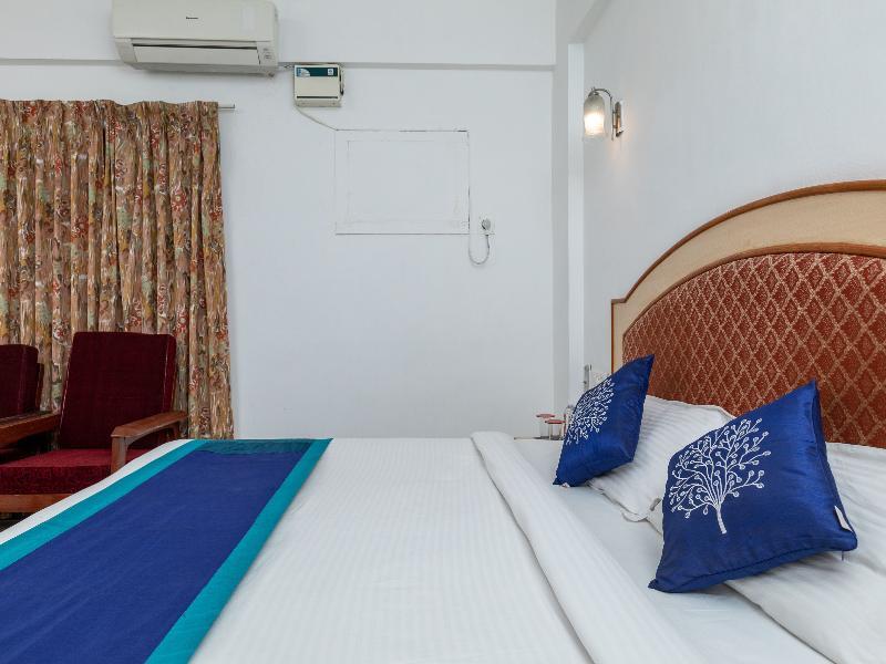 Hotel Mount Heera Chennai Esterno foto